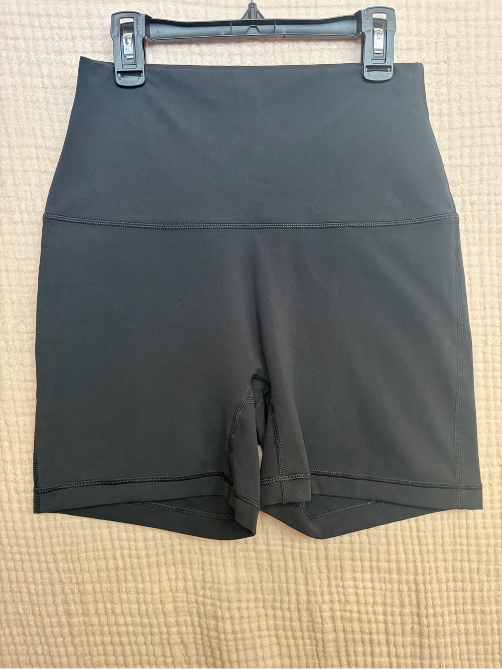 SKN by Yogalicious Everyday 5" Shorts Black Women’s M High Rise